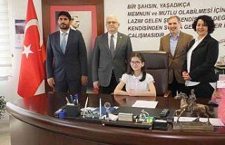 Burhaniye’de makamlar çocukların oldu