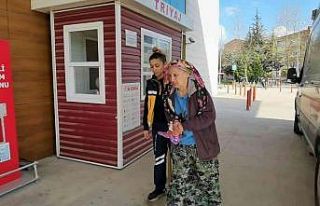 Bursa’da engelli genç annesini bıçakladı