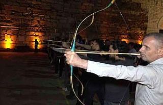 Bursa’da geleneksel okçuluk koşusu yapıldı