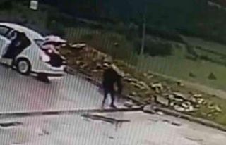 Bursa’daki mazgal hırsızlığı kamerada