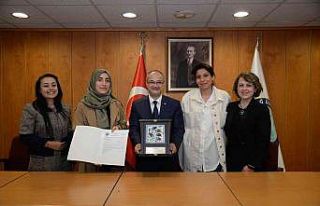 BUÜ öğrencilerine burs ve staj desteği