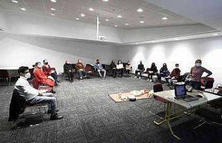 Büyükşehir Gençlik Meclisi’nden ilk yardım...