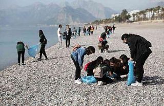 Büyükşehir’den sahil temizliği