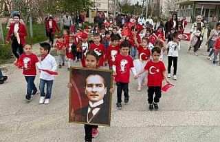 Cadde ve sokaklarda çocuk sesleri yankılandı