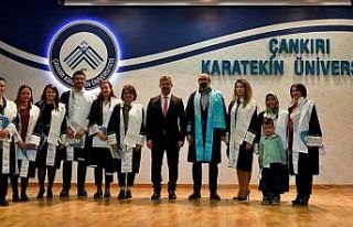 ÇAKÜ’de 111 akademisyen cübbe giydi