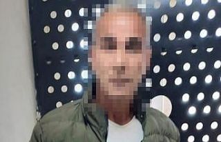 Çaldığı ziynet eşyalarını dolara çevirince...