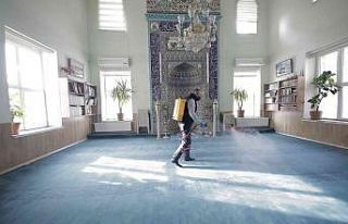 Camiler gül kokacak