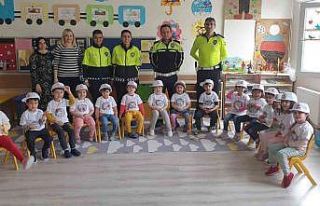 Çanakkale’de öğrencilere trafik eğitimi