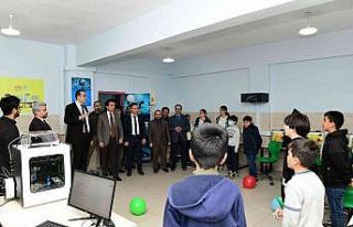 Çatak’ta bilgisayar laboratuvarı açıldı