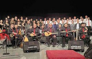 Çaycuma Halk Eğitimi Merkezi halk müziği konseriyle...