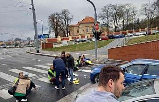 Çekya’da Ukrayna’ya destek için trafiği kapatan...