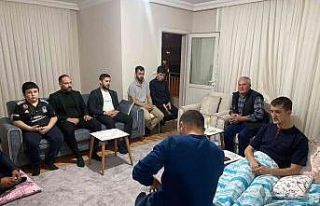 Çelik’ten yaralı askerlere "geçmiş olsun"...