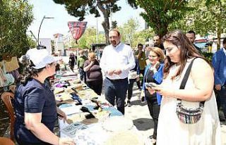 Çiğli’de Üretici Kadın Pazarı açıldı