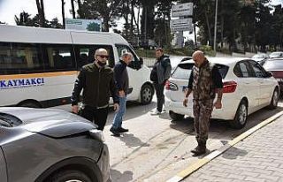 Cip otomobile çarptı: 1 yaralı