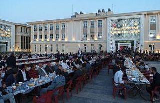 Cizre Kaymakamı Tunç, şehit, gazi ve yetim aileleriyle...