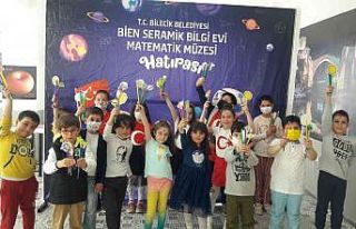 Çocuklar atölye çalışmalarında merak ettiği...