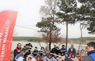 Çocuklar balık tutmayı öğrendi