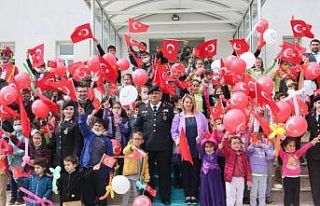 Çocuklara unutulmaz bir gün yaşattılar