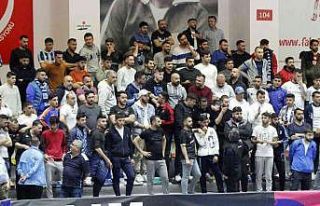 Çukurova Belediyesi Spor Kulübü mağlubiyetle başladı