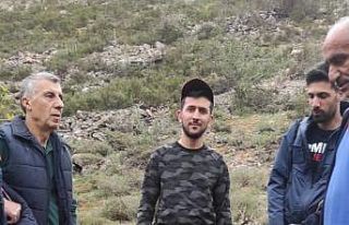 Dağlık alanda ayağı kırılan şahsı AFAD kurtardı