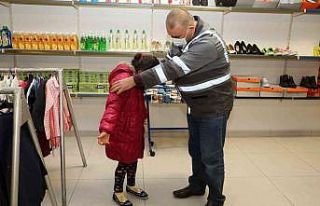 Dar gelirli ailelerin yüzü bayramlık kıyafetle...