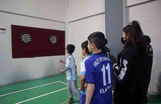 Dart turnuvası Polis Haftası için düzenlendi
