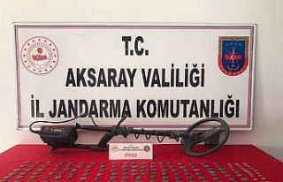 Defineciler buldukları tarihi eserleri satmak isterken...