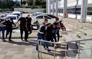 Depodan 1 milyon lira değerinde su tesisatı çalan...