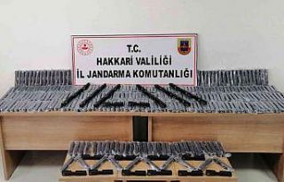 Derecik’te 400 adet tabanca üst kapağı ele geçirildi