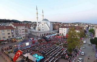 Derinceliler meydana sığmadı