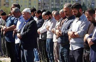 Diyarbakır’da halk yağmur duasına çıktı