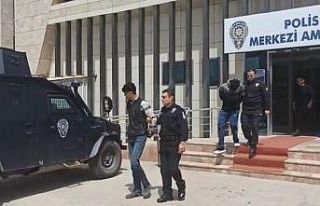 Diyarbakır’da suçüstü yakalanan hırsızlar...