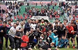 Diyarbekirspor’da ligde kalma sevinci