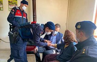 Donmak üzereyken bulunan alzheimer hastası kadına...