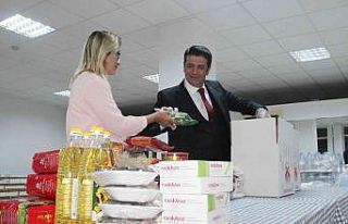 Döşemealtı’nda ihtiyaç sahiplerine ‘gıda’...
