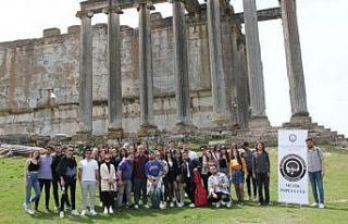 DPÜ müzik topluluğundan Aizanoi ziyareti