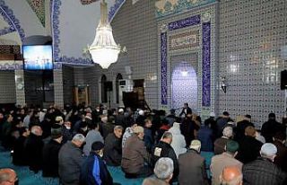 Dünya birincisi Hafız Muhammed Recep, Yenice cemaatiyle...