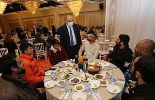 Dünya Romanlar Günü’nde "birlik" mesajı