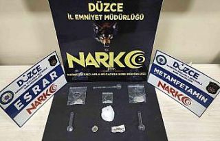 Düzce’ye uyuşturucu getirirken yakalandılar