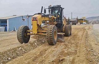 Elazığ Belediyesi yol yapım çalışmalarını...