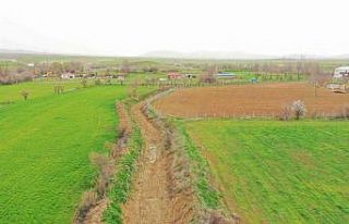 Elazığ’da dere ıslah çalışmaları sürüyor