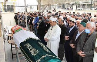 Elazığ’da öldürülen anne ve kızı son yolculuklarına...