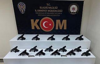 Elazığ’da silah kaçakçılarına operasyon: 3...