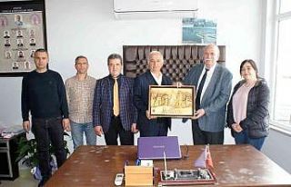 Erdem’den Manyas’a hayırlı olsun ziyareti