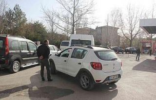 Erzincan’a çamur yağdı, oto yıkamacılarda kuyruk...