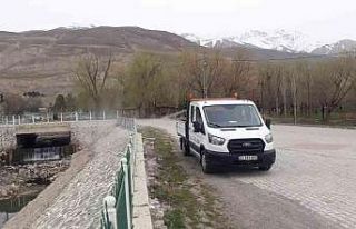 Erzincan’da sinek ve haşerelere karşı ilaçlama...