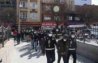 Eskişehir’de yapılan silah operasyonunda 3 tutuklama