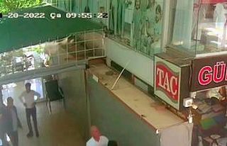 Esnaf genci önce sözle taciz, sonra annesinin yanında...