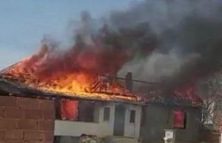 Etkili rüzgar yangına neden oldu