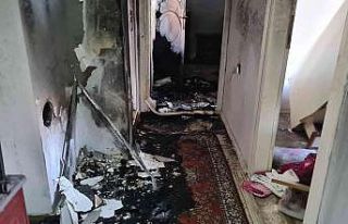 Ev ve içindeki eşyalar yangında kullanılmaz hale...